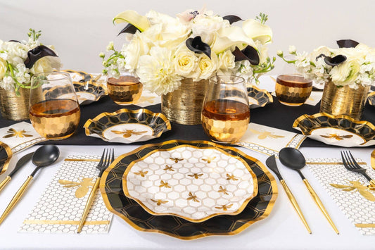 Honeybee Wavy Paper Salad Plate