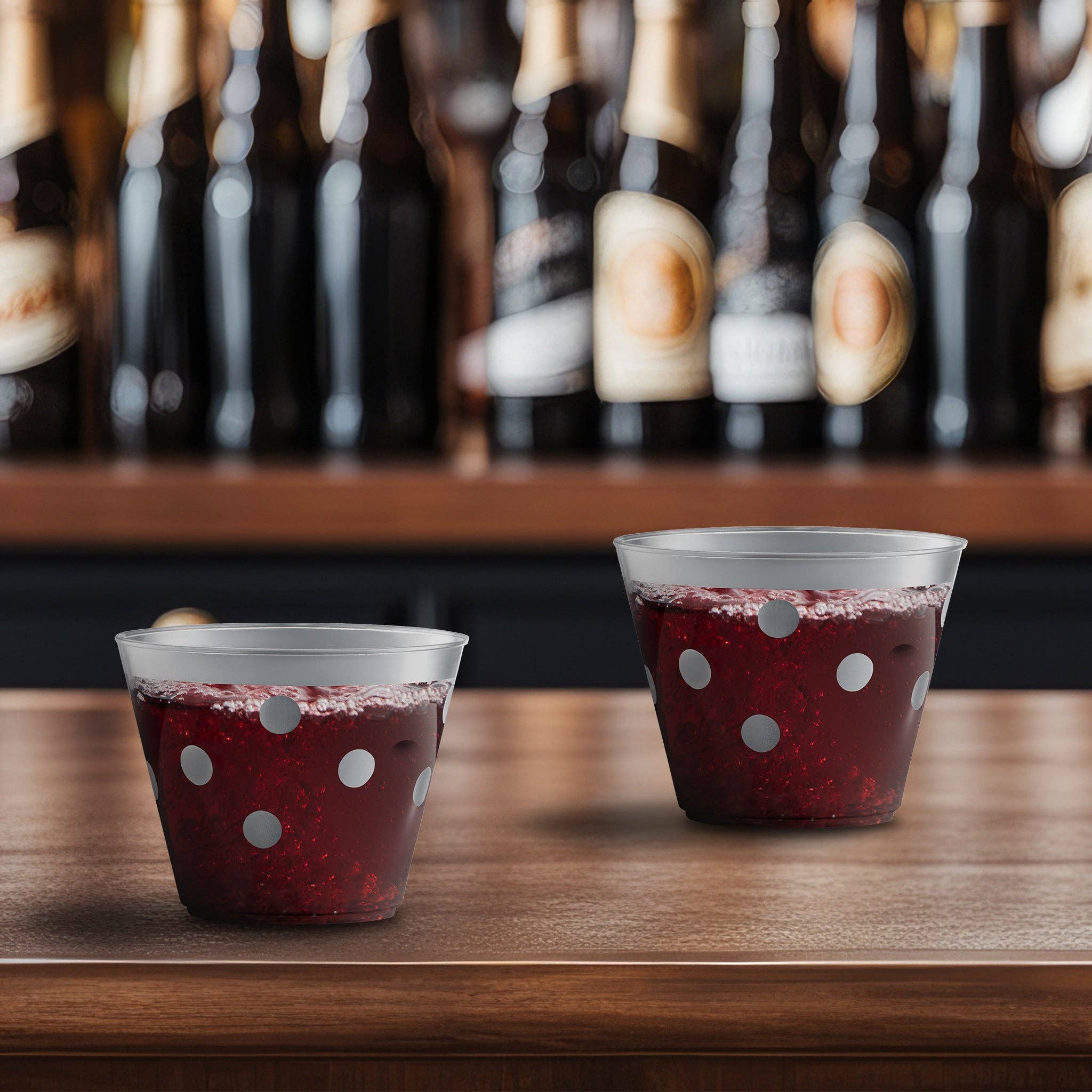 8 oz. Clear w/ Silver Dots Round Plastic Party Cups