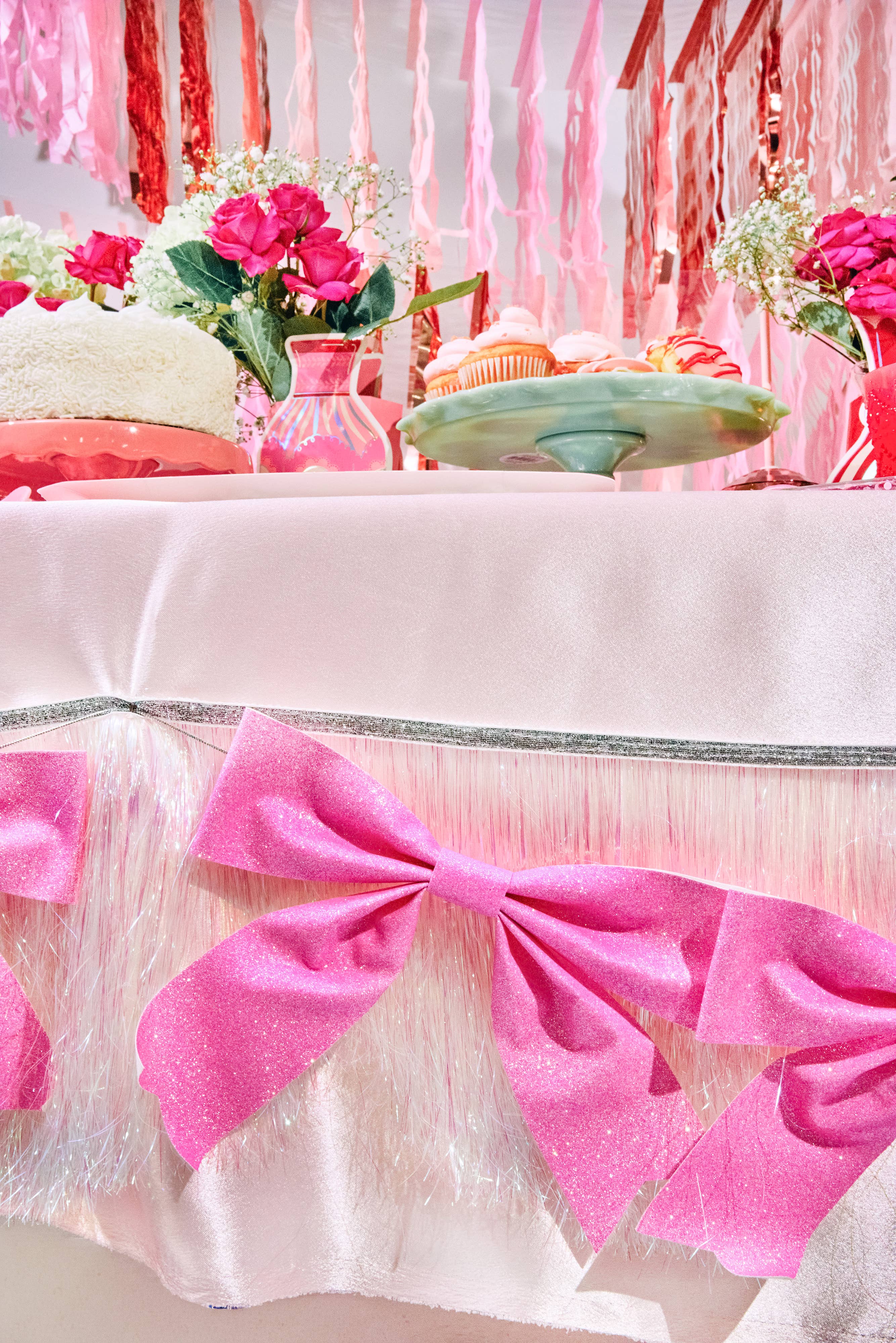 Beautiful Bows Fringe Reusable Garland