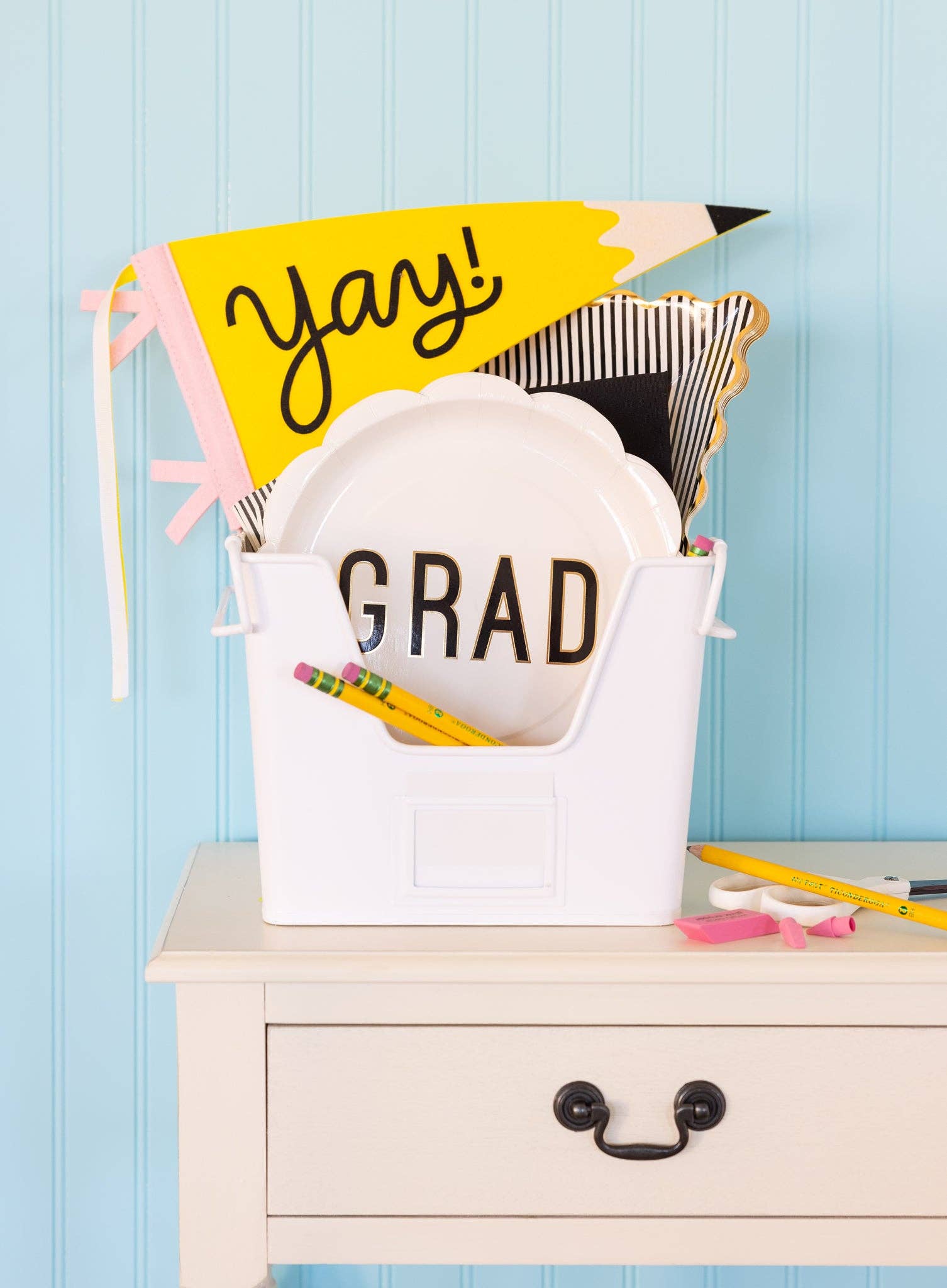 Grad Scalloped 10" Plate